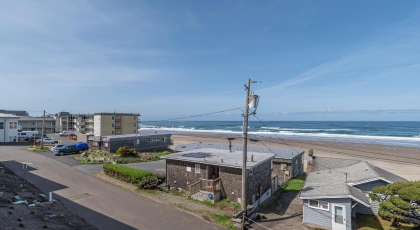 Surftides Plaza Rentals photo