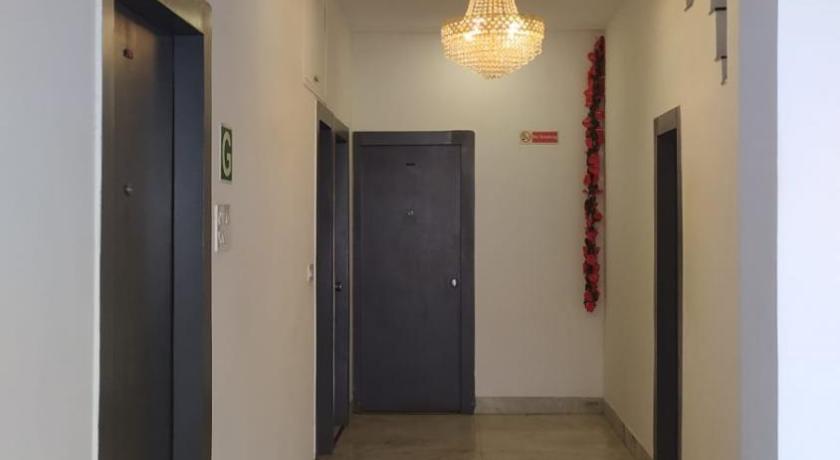 Hotel Nisha Nest photo