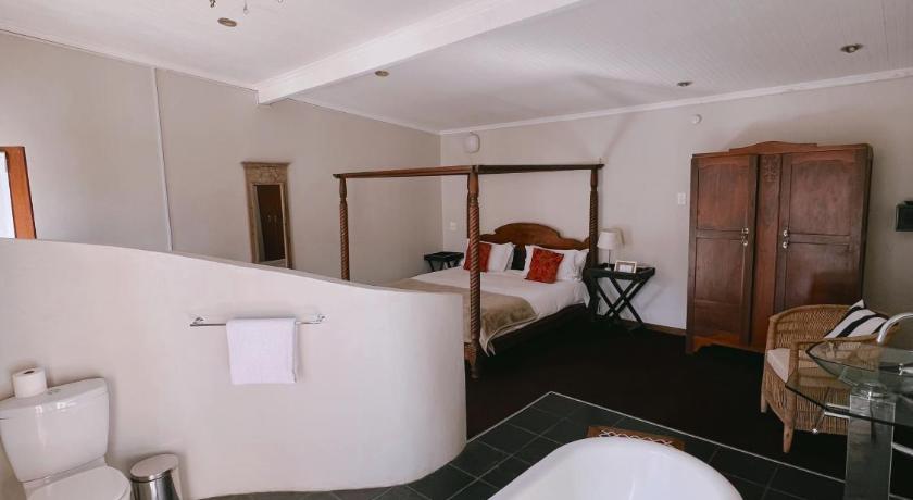 Ebony Lodge photo
