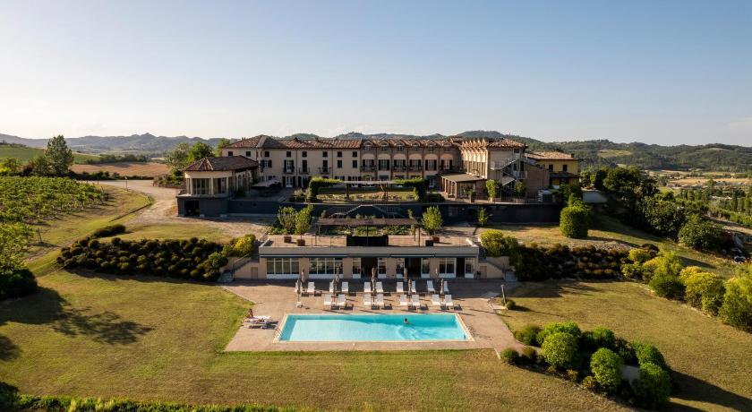 Spinerola Hotel in Cascina & Restaurant UvaSpina