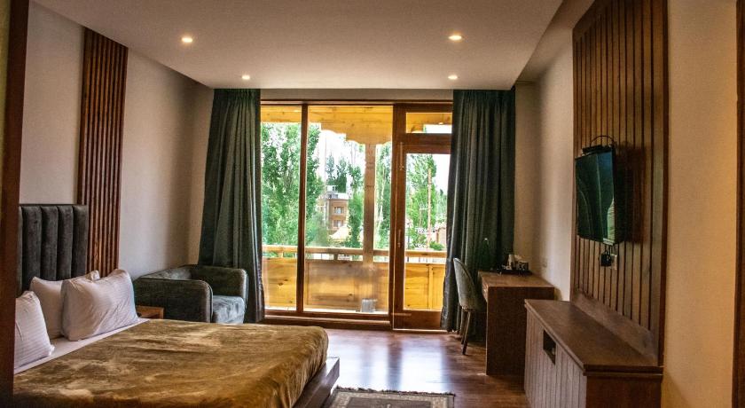 Immagine di Camera Superior Doppia con Letto Matrimoniale (Superior Double Room) 2