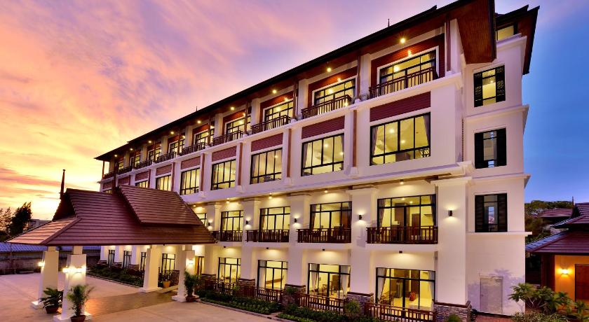 曼谷 The Choice Hotel - Adults Only 3星级 酒店 套房