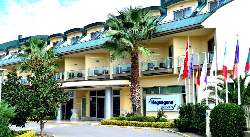 Hotel Hegsagone Marine Asia