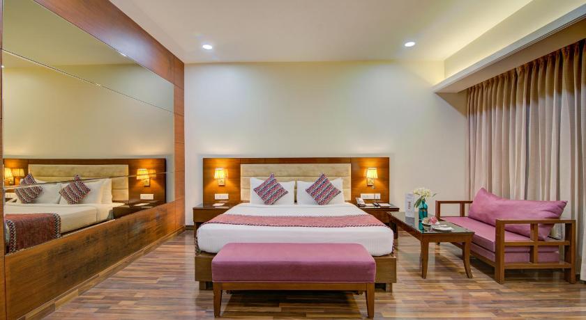 Image of Superior King Room 5