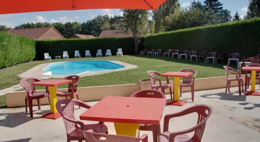 Le Chalet de la Foret Logis Hotel 3 etoiles et restaurant photo