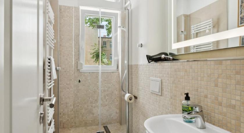 베를린 Arbio I Cozy apartment near Ku'damm with parking 3성급 싱글룸 로비