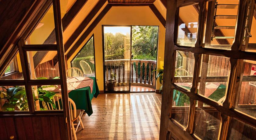 サン・ヘロニモ Hotel Villa Zurqui 2つ星 ホテル ロビー