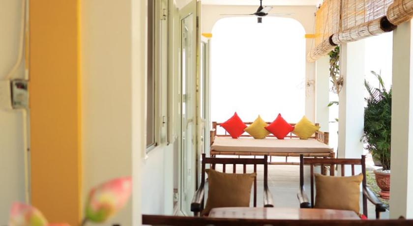 Be's Beach House An Bang - image 14