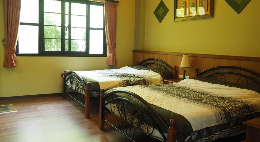 Image of Standard Twin Room with Garden View 1