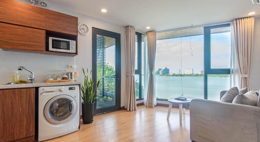 Sunny Moon West Lake Apartment — Hotel in Hanoi