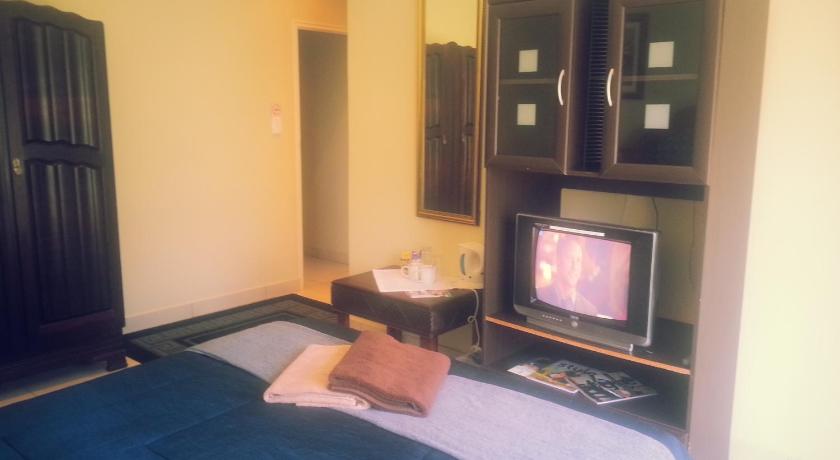 Image of Double Room with Private External Bathroom 7