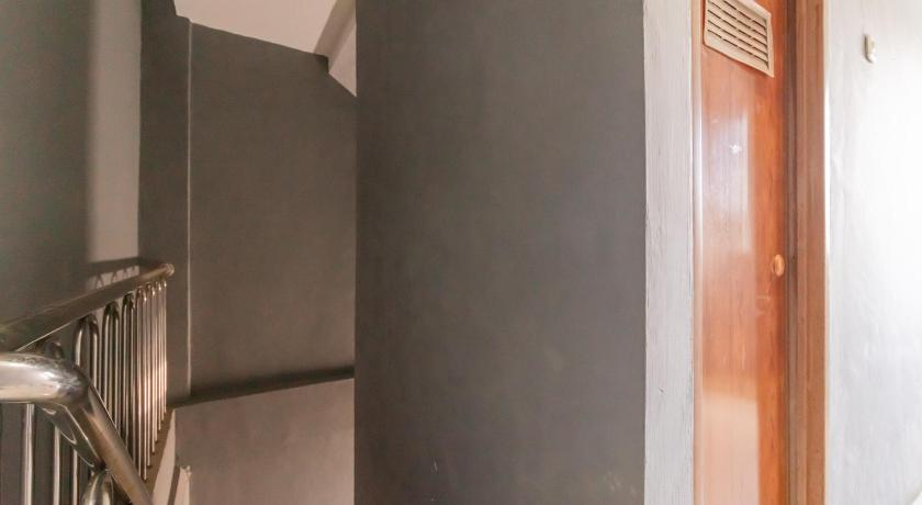 RedDoorz near Palembang Trade Center 4 photo