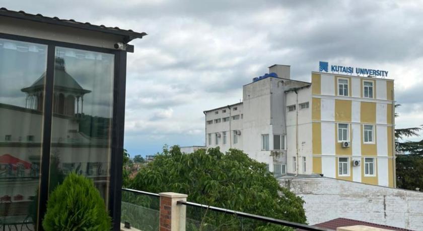 Hotel Verdzi photo