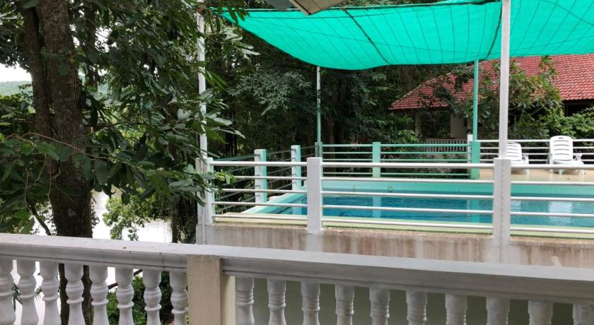 Image of Family River View 8