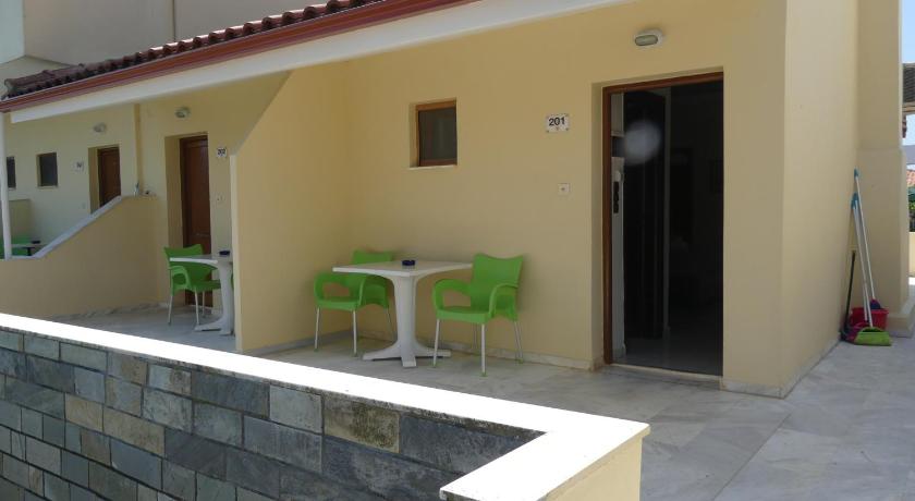 Image of Double Room with Terrace 4