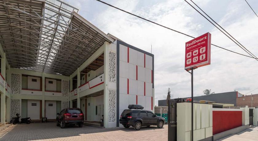 RedDoorz near Exit Tol Kotabaru ITERA Lampung – Bandar Lampung, AL