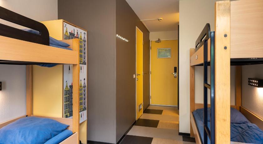 Image of Bed in 4-Bed Dormitory Room 4
