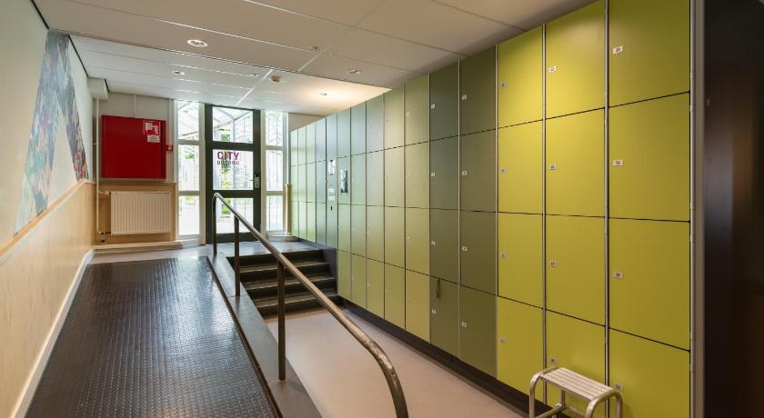 Stayokay Hostel Amsterdam Vondelpark photo