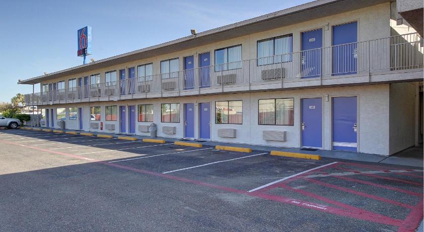 Motel 6-Laredo, TX - South