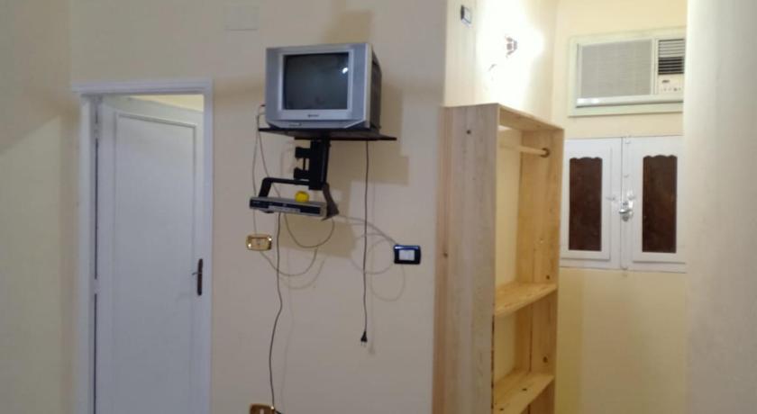 Image of Basic Triple Room 2