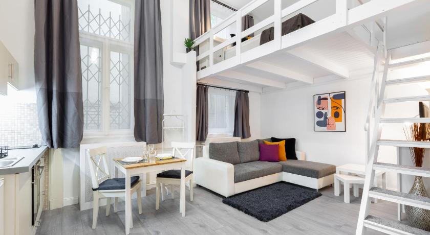 Budapest Holidays Central — Hotel in Budapest