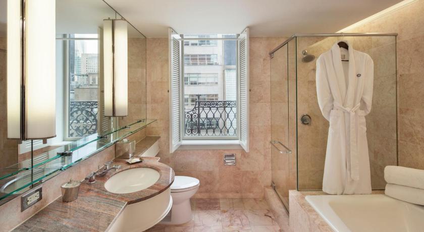 Zdjęcie: 5th Avenue Suite - 1 King Bed with Terrace 7