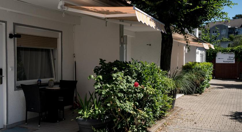 Image of One-Bedroom Apartment with Terrace EG 08 11