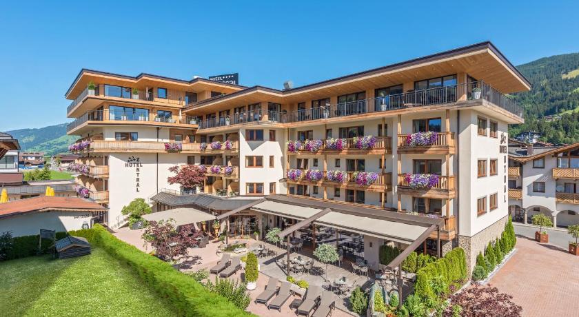 Hotel Zentral ****superior — Hotel in Kirchberg in Tirol
