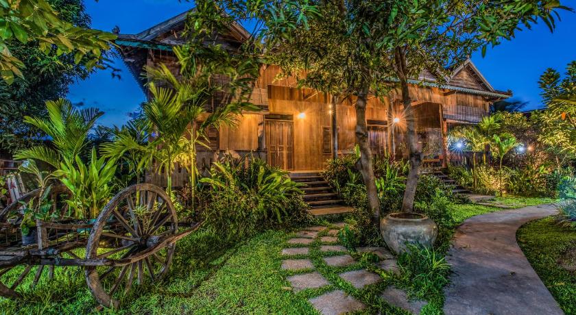 Phum Khmer Lodge - Village Cambodian Eco-Lodge