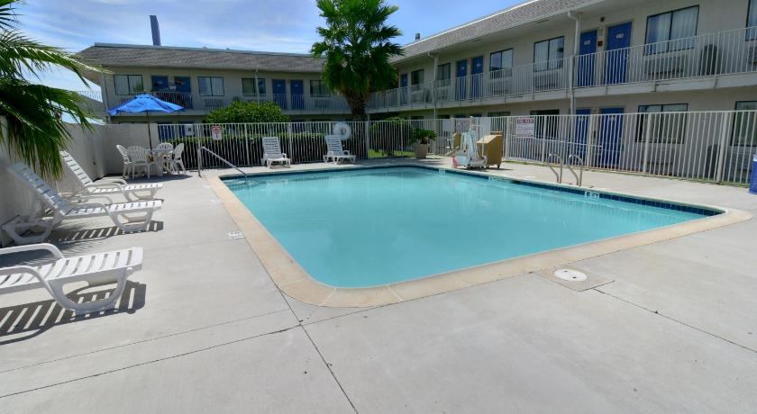 Motel 6-Galveston, TX