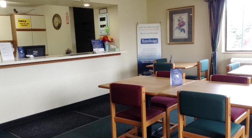 Travelodge by Wyndham Hudsonville photo