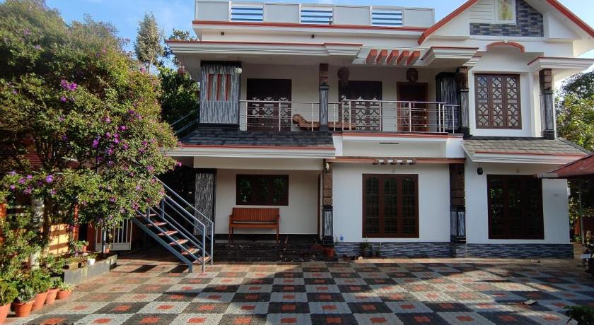 Moon Homestay photo