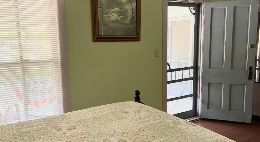 Ozark Country Inn photo