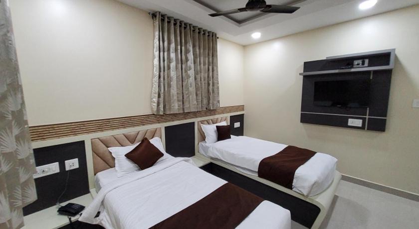 Kings palace – Chennai, IL
