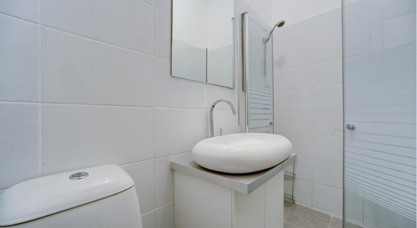 Tel Aviving - Apartments by the beach photo