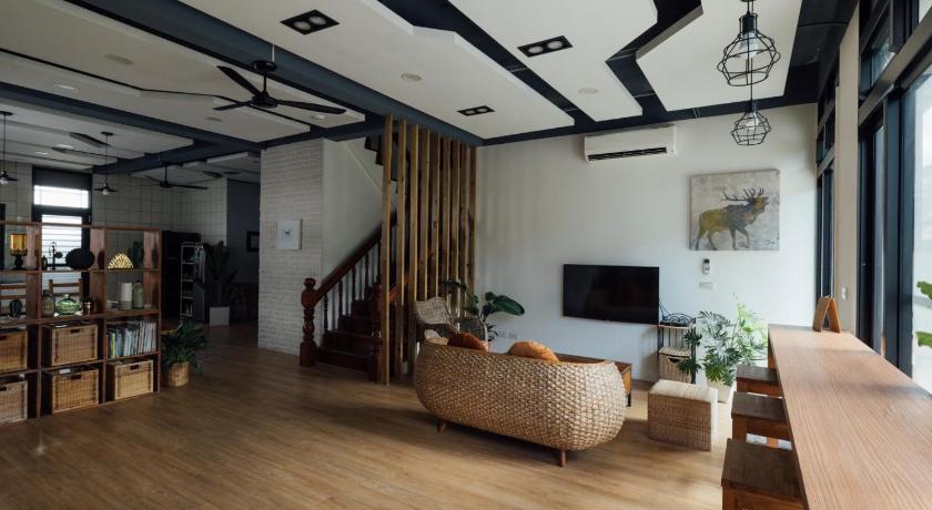 5963 Turn Right B&amp;B — Hotel in Yilan