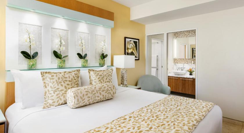 Santa Maria Suites Resort photo