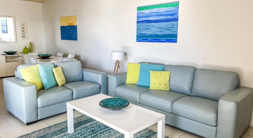 Kiah 8 stunning water views WI FI and Air Con — Hotel in Port Stephens