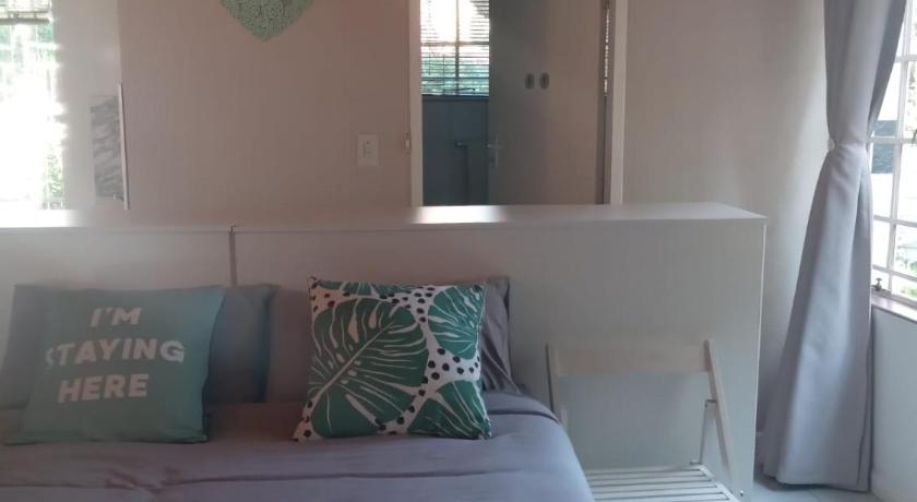"O Sole Mio" Self catering studio apartment in Bedfordview photo