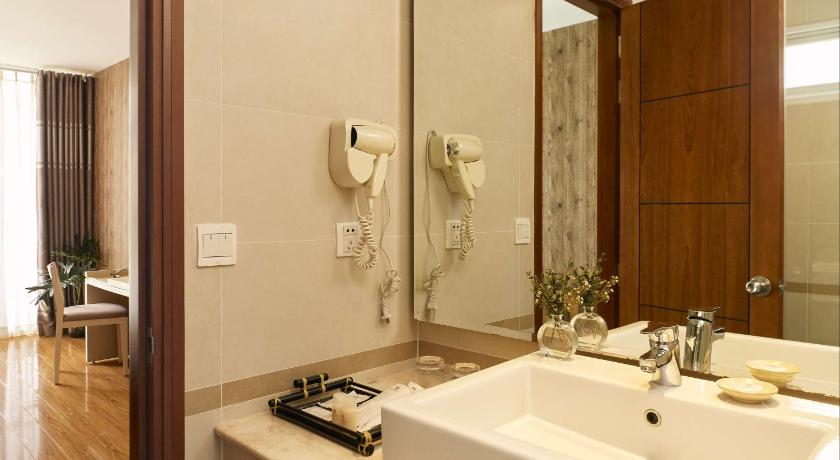 Zdjęcie: Pokój Premium Deluxe dwuosobwy z balkonem (Premier Deluxe Double Room Balcony) 2