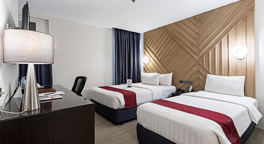 Image of Grand Deluxe 4
