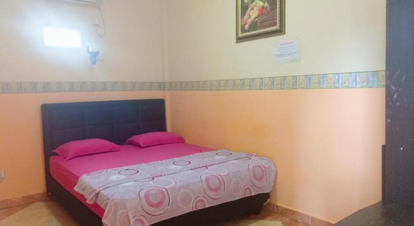 HOTEL NAYORA PRABUMULIH photo