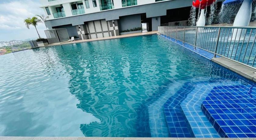 AMNI Homestay Vista Bangi Muslim Preferred (Pool View) photo