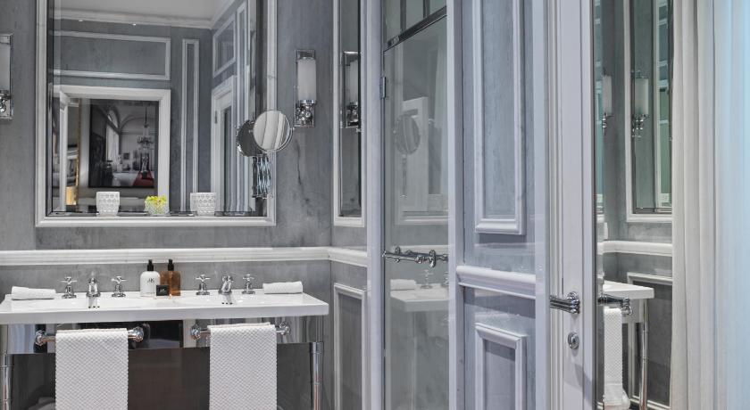 Фото: Двухместный номер Делюкс с 1 или 2 кроватями (Deluxe Double or Twin Room) 9