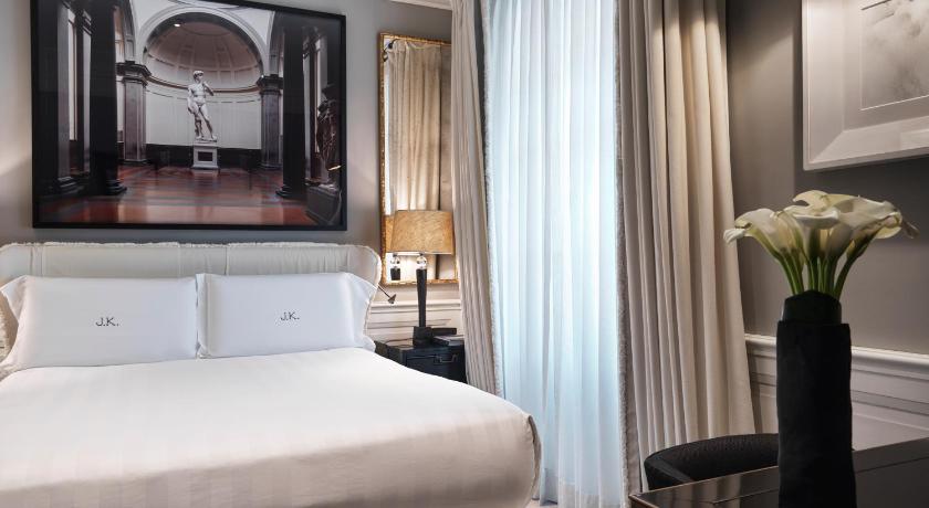 Фото: Улучшенный двухместный номер (Superior Double Room) 0