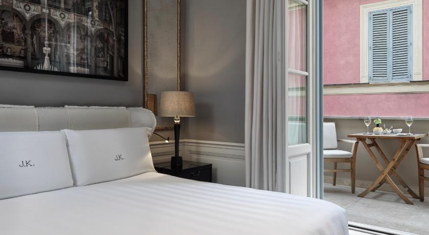 Фото: Улучшенный двухместный номер (Superior Double Room) 7