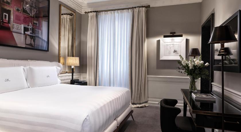 Фото: Номер Делюкс JK (JKDeluxe Room) 0
