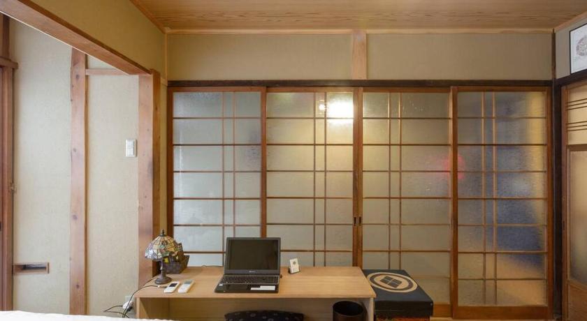 교토 Nijo Castle, Kinkakuji.etc 西陣・京町家の宿「三石」 4성급 숙소 로비