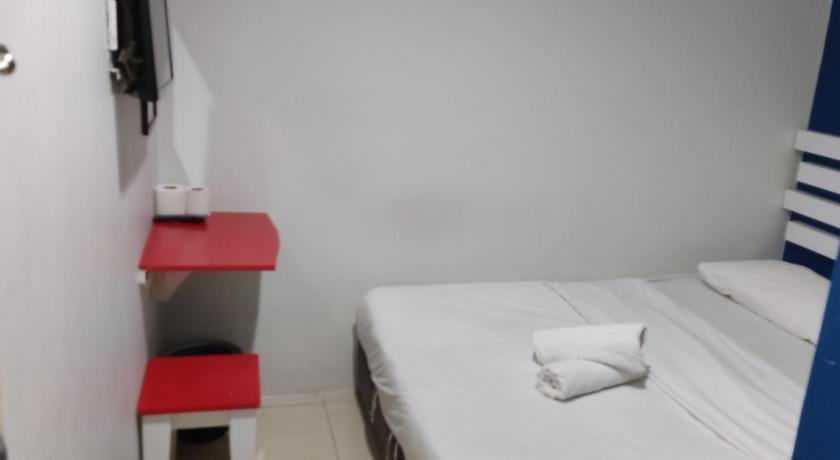 Image of Standard Queen Room 12