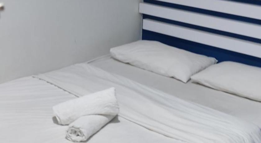 Image of Standard Queen Room 11